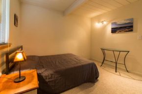 Private Room with Shared Bath